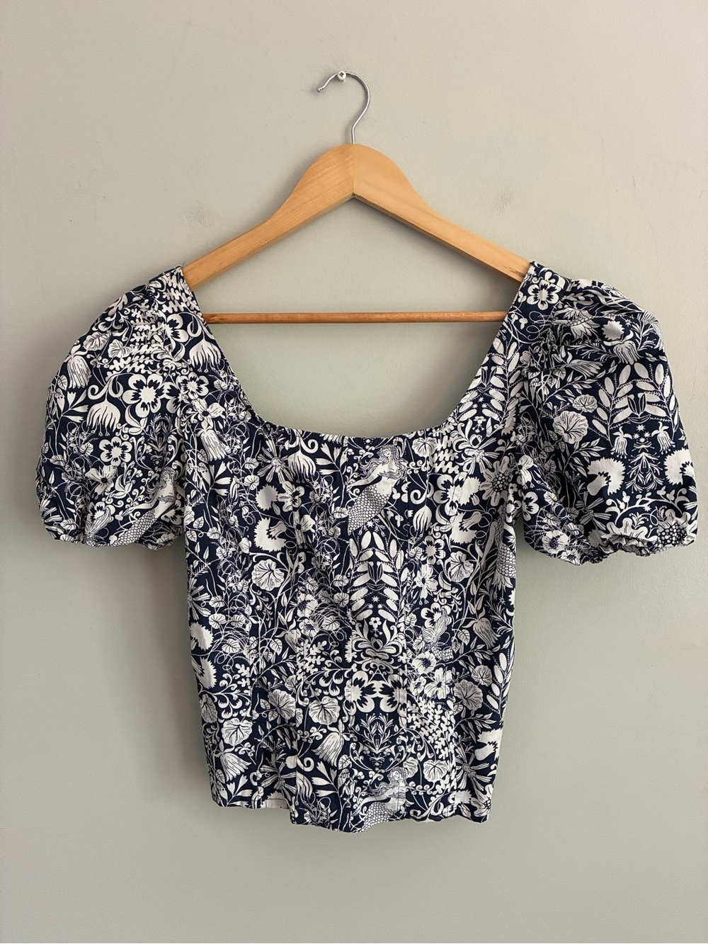 J. CREW Navy & White Floral Puff-Sleeve Square-Neck Crop Top